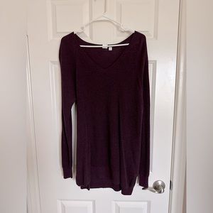 GAP V-neck Sweater
